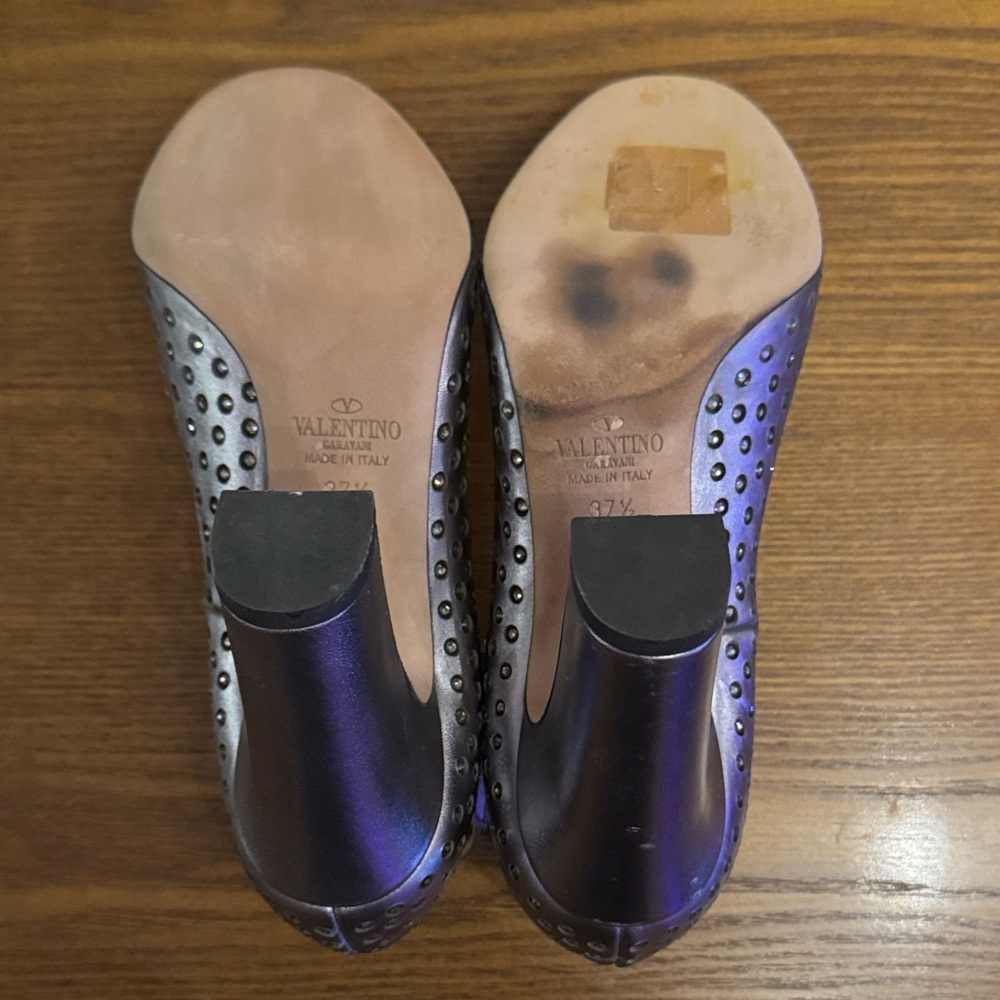 Valentino Garavani Sz 7.5 Metallic Gray Heels with Ankle Strap - Picture 6 of 7